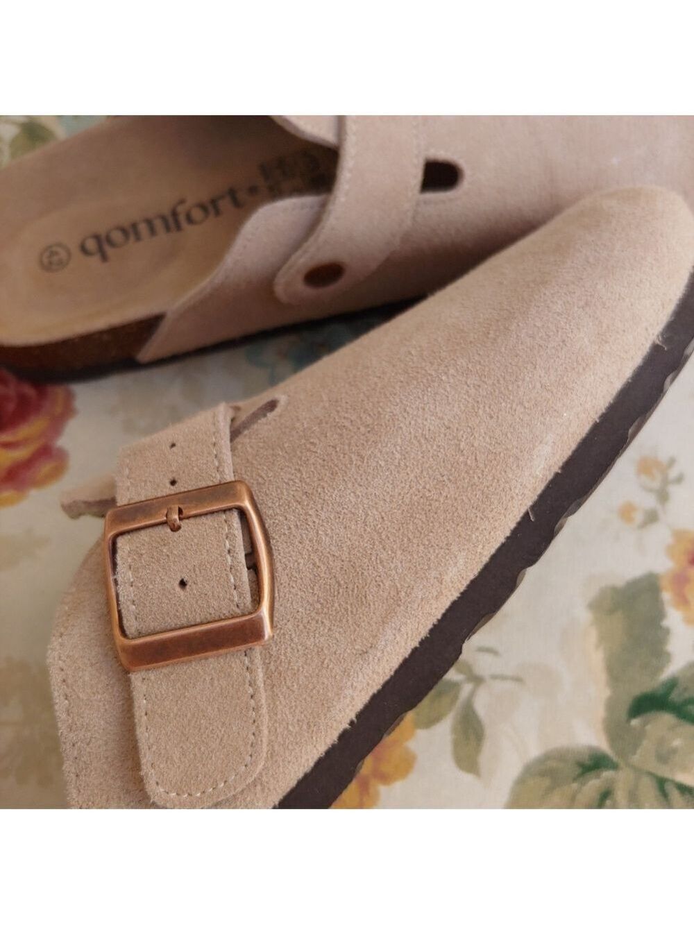 Qomfort Suede Tan Leather Clogs Slip-On Shoes Women's size US 10 Euro 42 NWOT - Picture 14 of 17